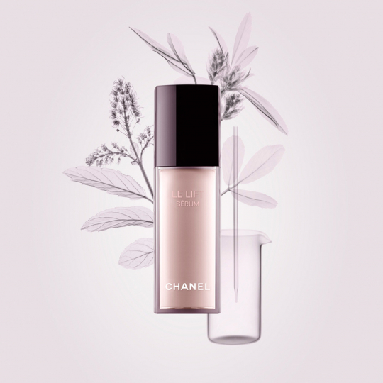 CHANEL LE LIFT SERUM 美容液　新品　未使用 LE LIFT SÉRUM de CHANEL