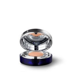 SKIN CAVIAR ESSENCE-IN-FOUNDATION SPF25 PA+++ Pure Ivory