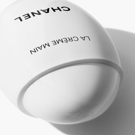 CHANEL LA CRÈME MAIN