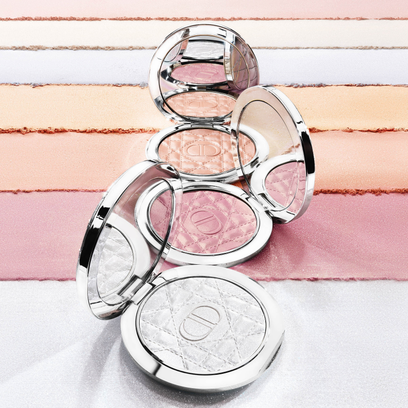 Dior Forever Glow Luminizer 003 サンキスド Dior Forever Glow Luminizer Iluminador con Ácido Hialurónico