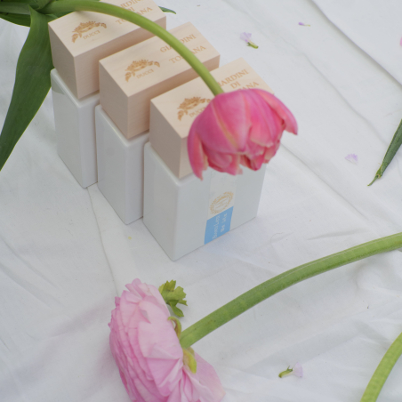 Bianco Latte Giardini Di Toscana Eau de Parfum Unisex