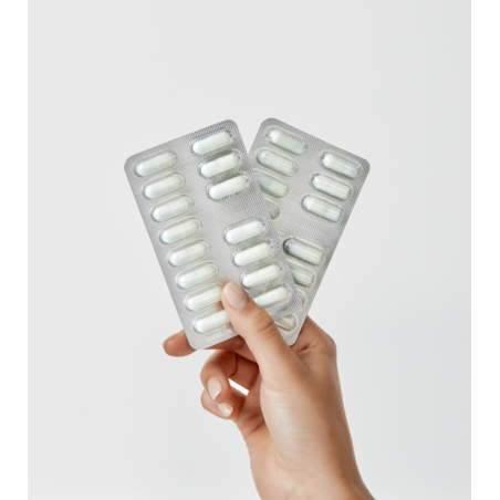 Set Iraltone Forte Cápsulas + Champú Fortificante