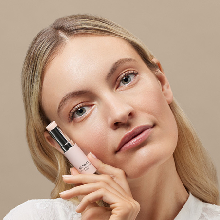 Sensai Total Lip Treatment Stick | Perfumería Júlia