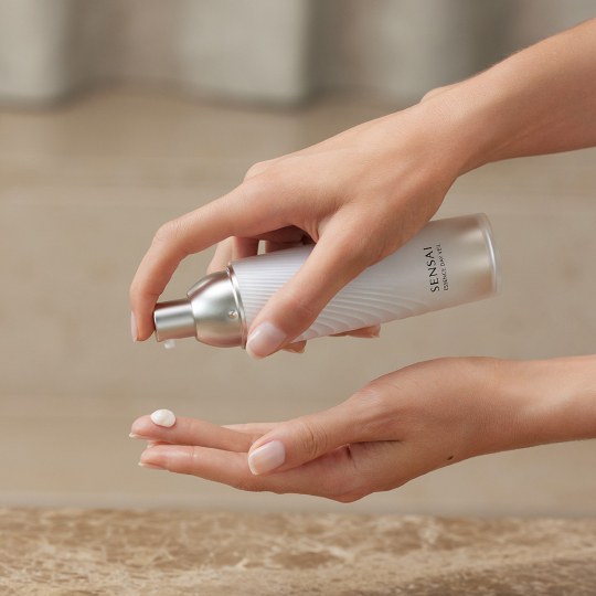 Essence Day Veil de Sensai