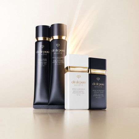 Radiant Fluid Foundation Natural